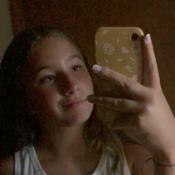 Meet your Posher, Nora - Picture 1 of 1